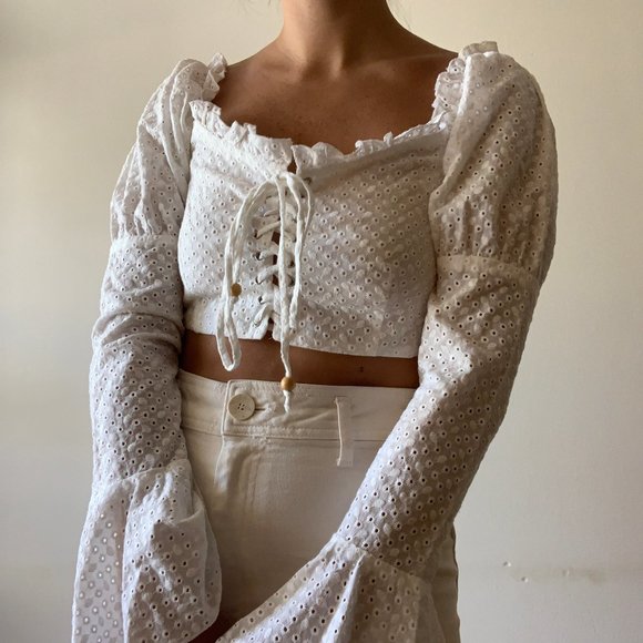 Love + Harmony White Atomic Nature Eyelet Crop - Picture 3 of 10
